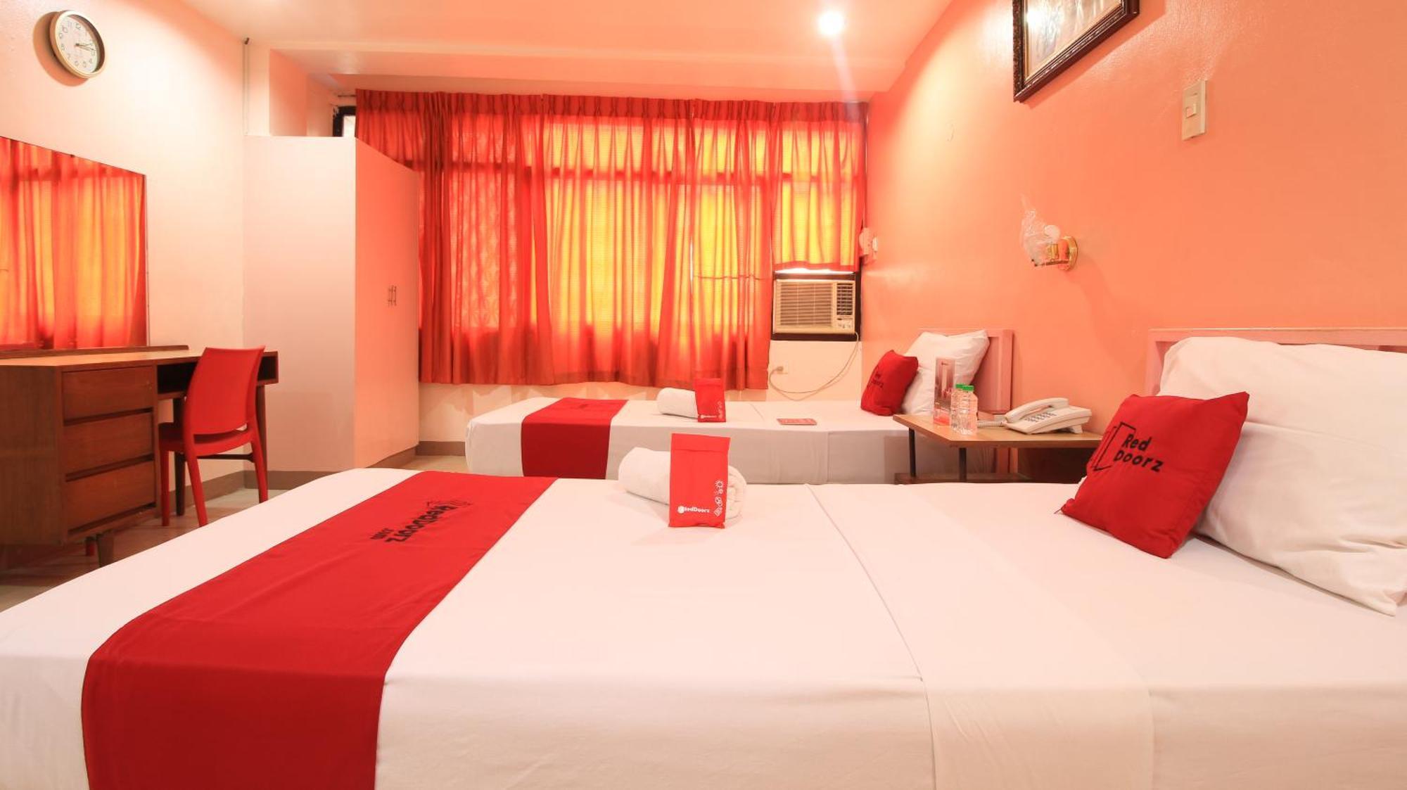 Reddoorz Plus @ Chinatown Binondo Manila Kültér fotó