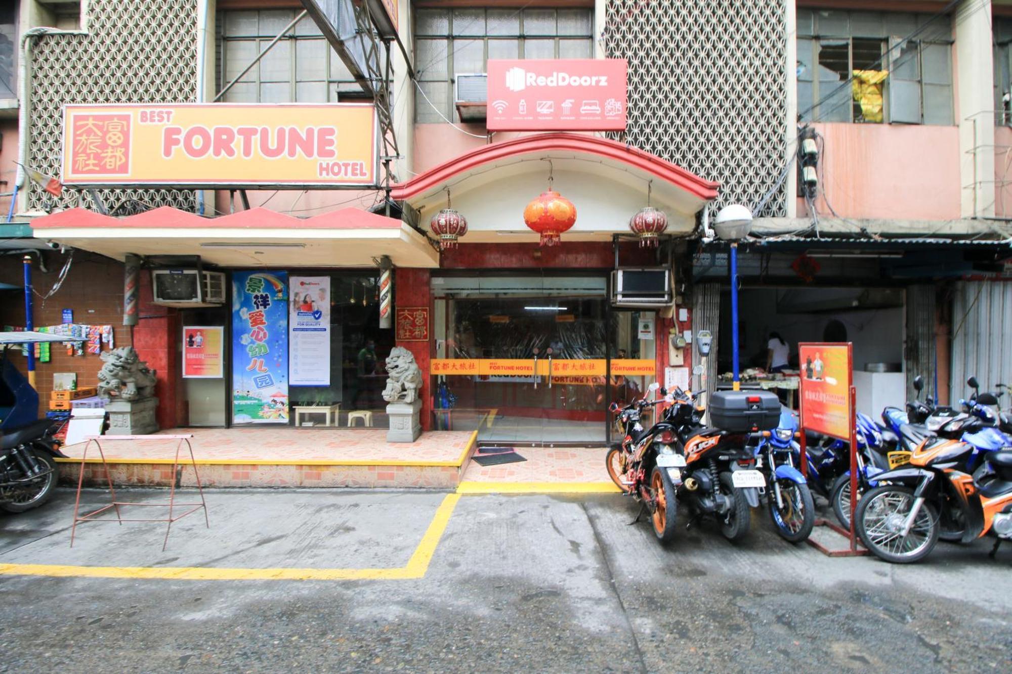 Reddoorz Plus @ Chinatown Binondo Manila Kültér fotó